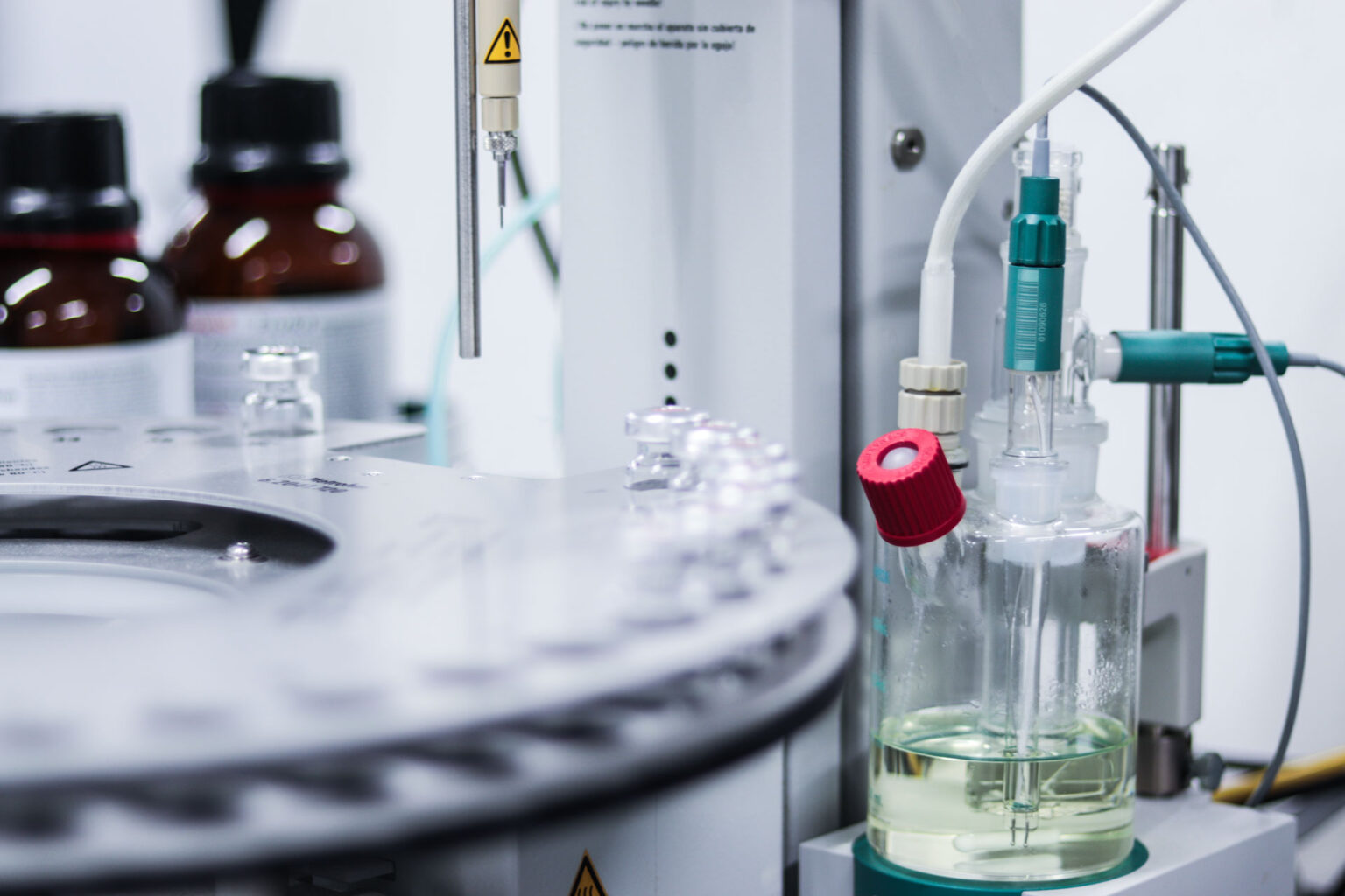 KARLFISCHERTITRATION volumetrisch und coulometrisch